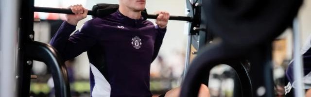 MK体育官方网站-7400万水货？曼联锋霸靠NFL特训踢疯了，名宿排队公开道歉！