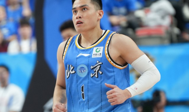 MK体育登录入口-锁定季后赛！北京狂轰22-0逆转同曦 陈盈骏26+10郭昊文30分